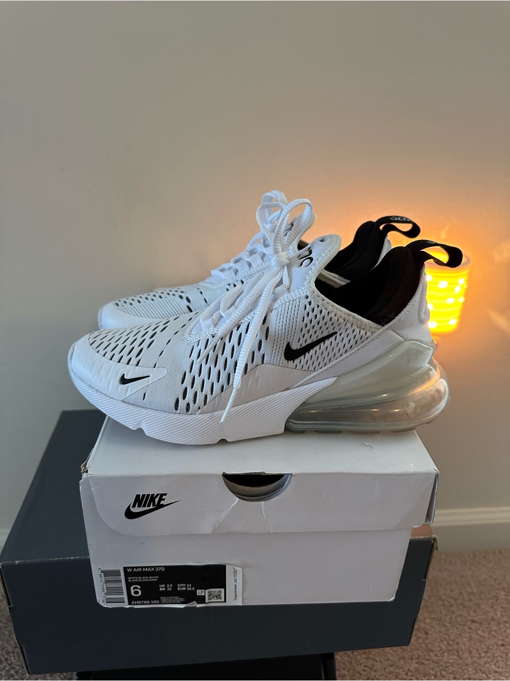 Nike Air Max 270, Women’s White with Black Accents. Size 7 Original box